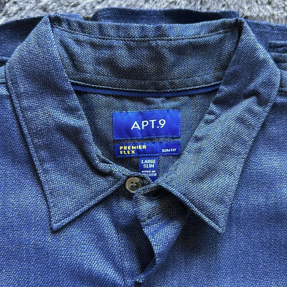 APT.9 Blue slim fit button-down New premier flex long sleeve size Large